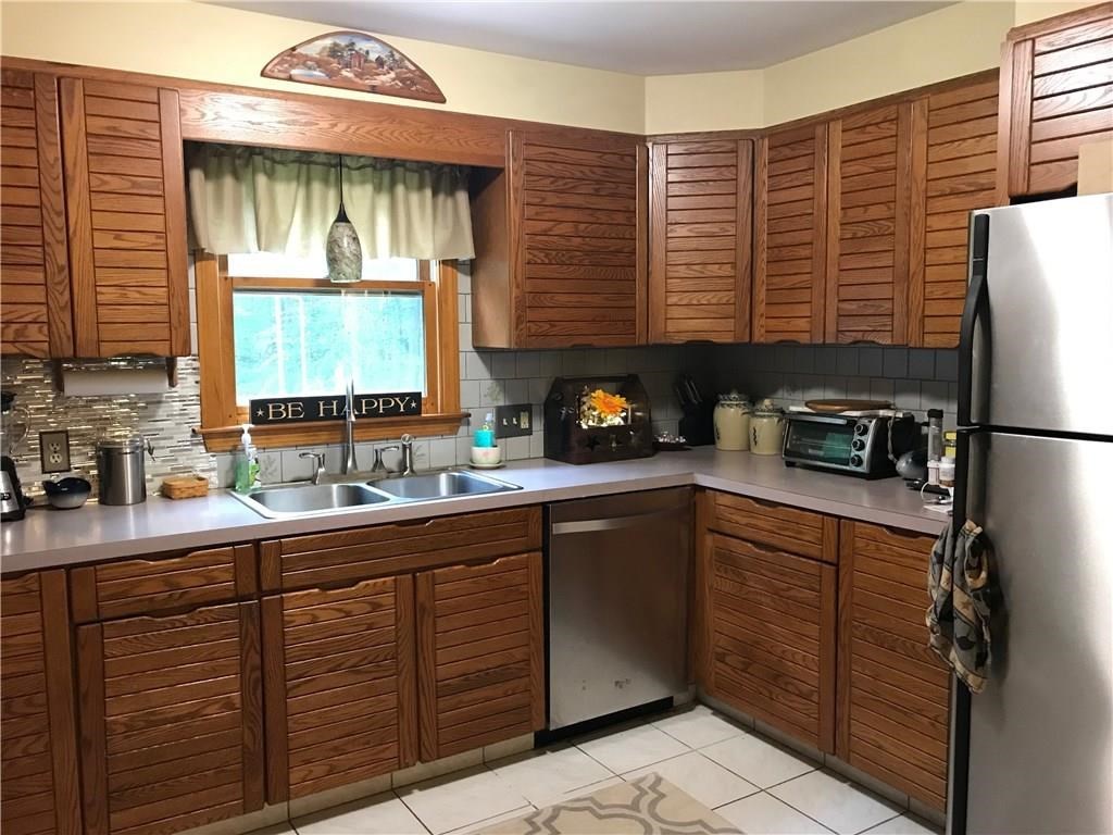 5 Ridley Lane Hopkinton, RI 02832 - Photo 14 of 40