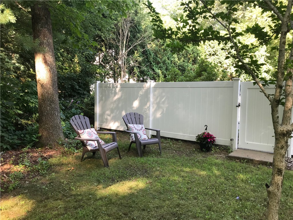 5 Ridley Lane Hopkinton, RI 02832 - Photo 7 of 40