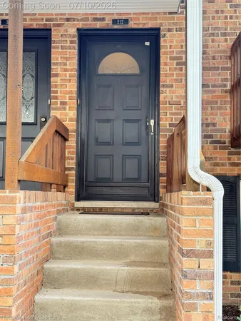 $234,900 | 212-pinewood Circle 212-pinewood Circle, Unit 22, Plymouth, MI 48170