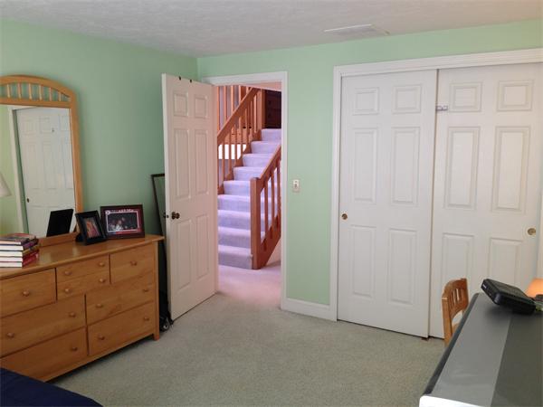 915 B Ridgefield Circle, Unit B Clinton, MA 01510 - Photo 11 of 26 Gallery Image 11