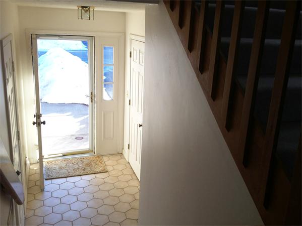 915 B Ridgefield Circle, Unit B Clinton, MA 01510 - Photo 2 of 26 Gallery Image 2
