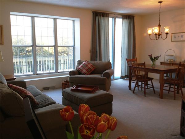 915 B Ridgefield Circle, Unit B Clinton, MA 01510 - Photo 3 of 26 Gallery Image 3
