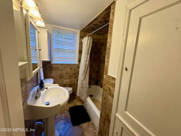 $1,300 | 2336 Herschel Street, Unit 1, Jacksonville, FL 32204