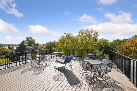 $295,000 | 2700 West 44th Street, Unit 304, Minneapolis, MN 55410