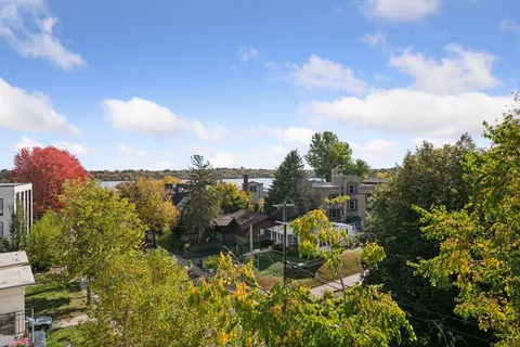 $295,000 | 2700 West 44th Street, Unit 304, Minneapolis, MN 55410