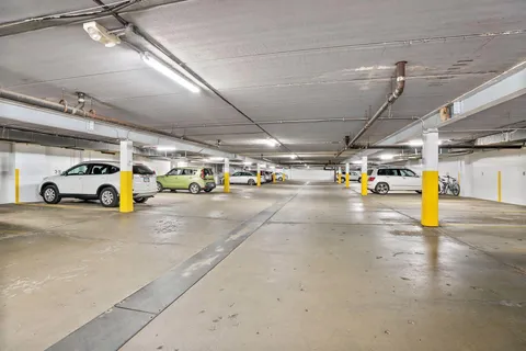 $295,000 | 2700 West 44th Street, Unit 304, Minneapolis, MN 55410