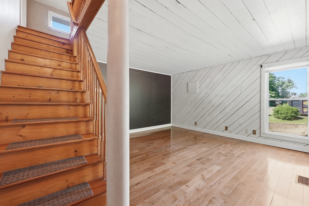 390 Main Street Hampden, MA 01036 - Photo 6 of 36