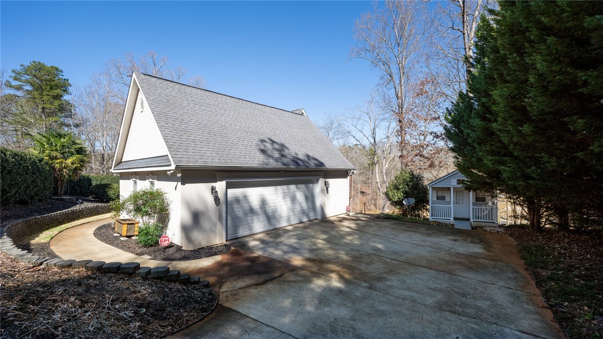 209 Rock Creek Road Anderson, SC 29625 - Photo 4 of 30 Gallery Image 4