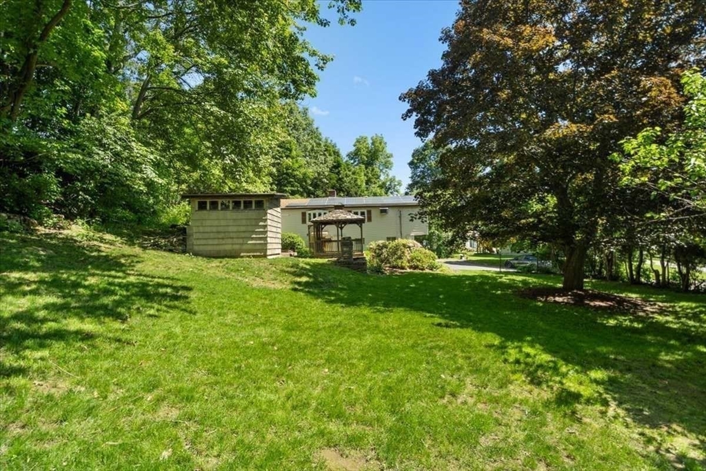 11 Pocono Road Worcester, MA 01605 - Photo 26 of 32