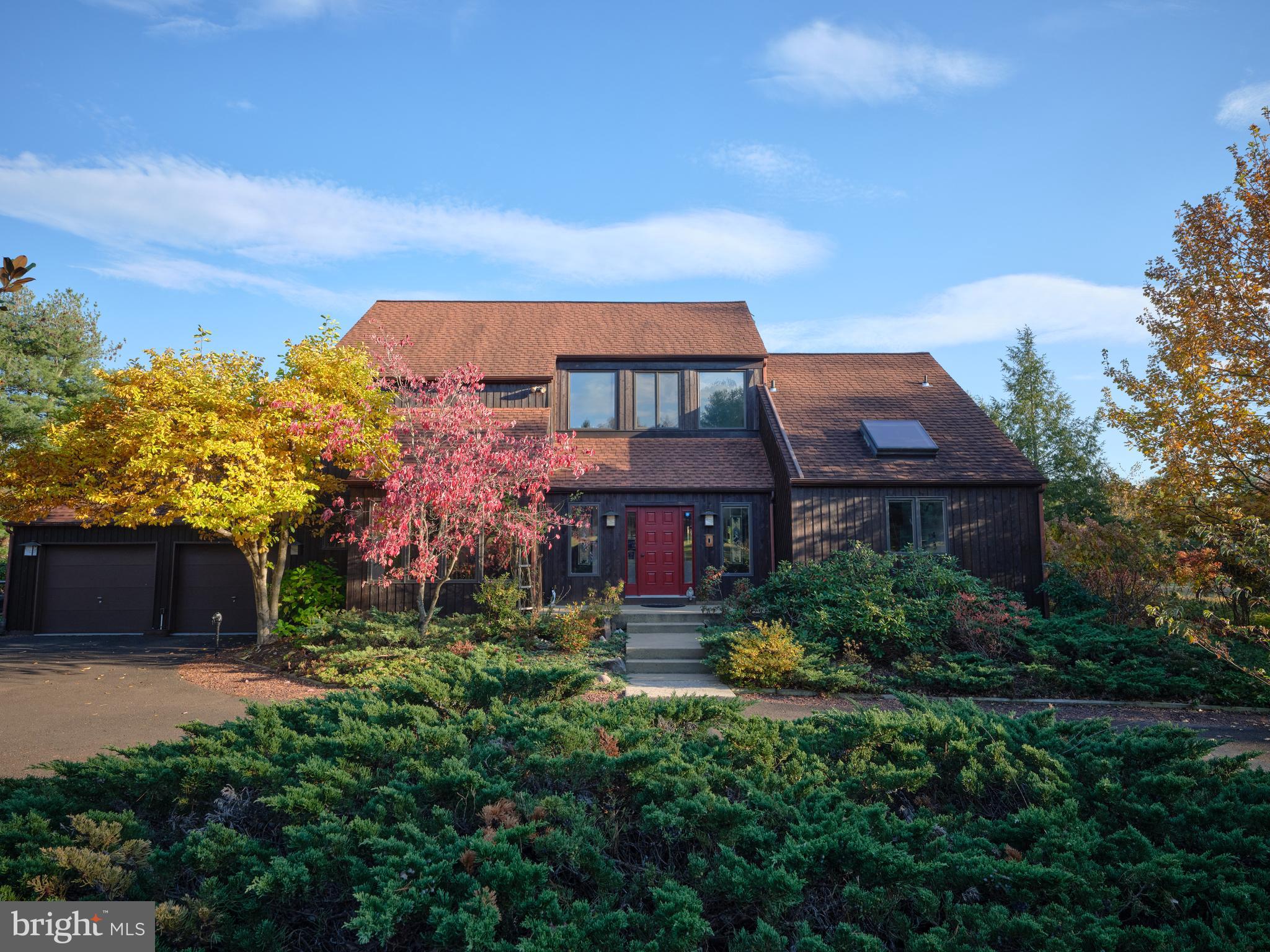 3054 Comfort Road New Hope, PA 18938 - Photo 4 of 64 Front yard