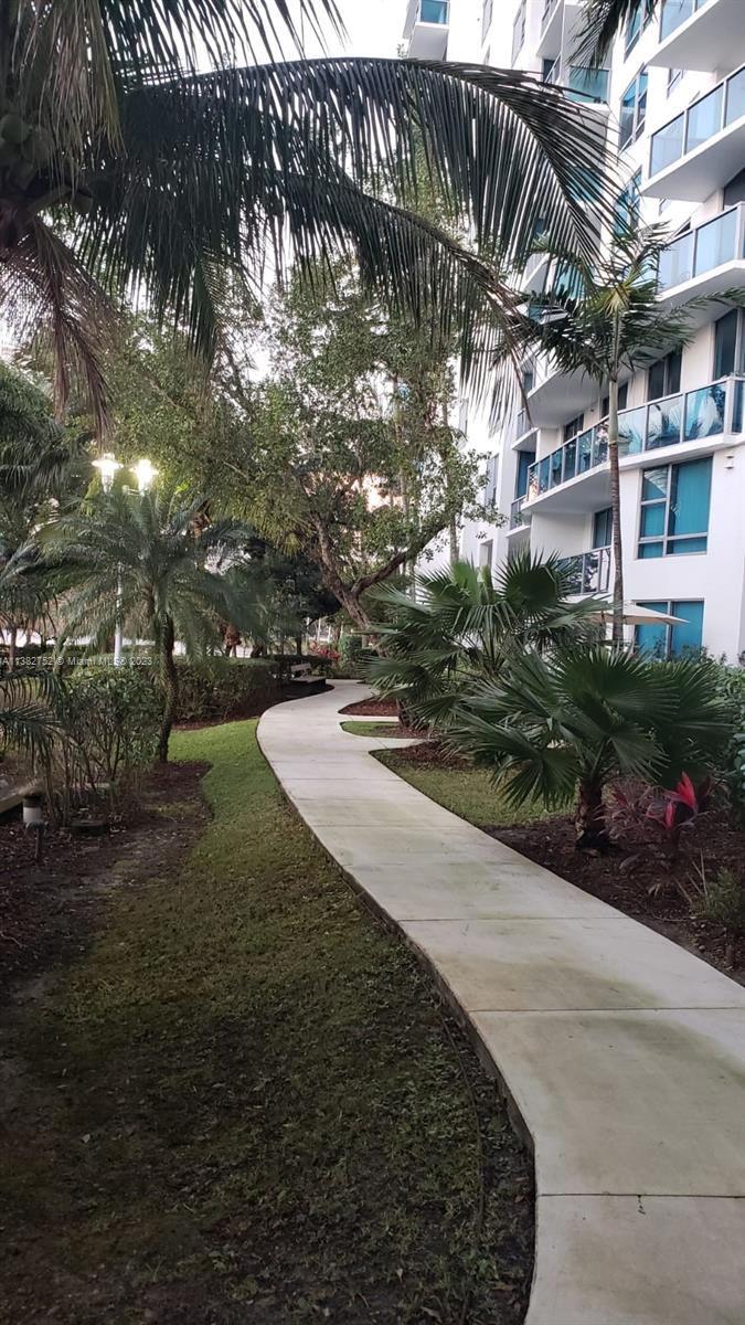 2681 North Flamingo Road, Unit 604S Sunrise, FL 33323 - Photo 4 of 18 a view of a street with a building