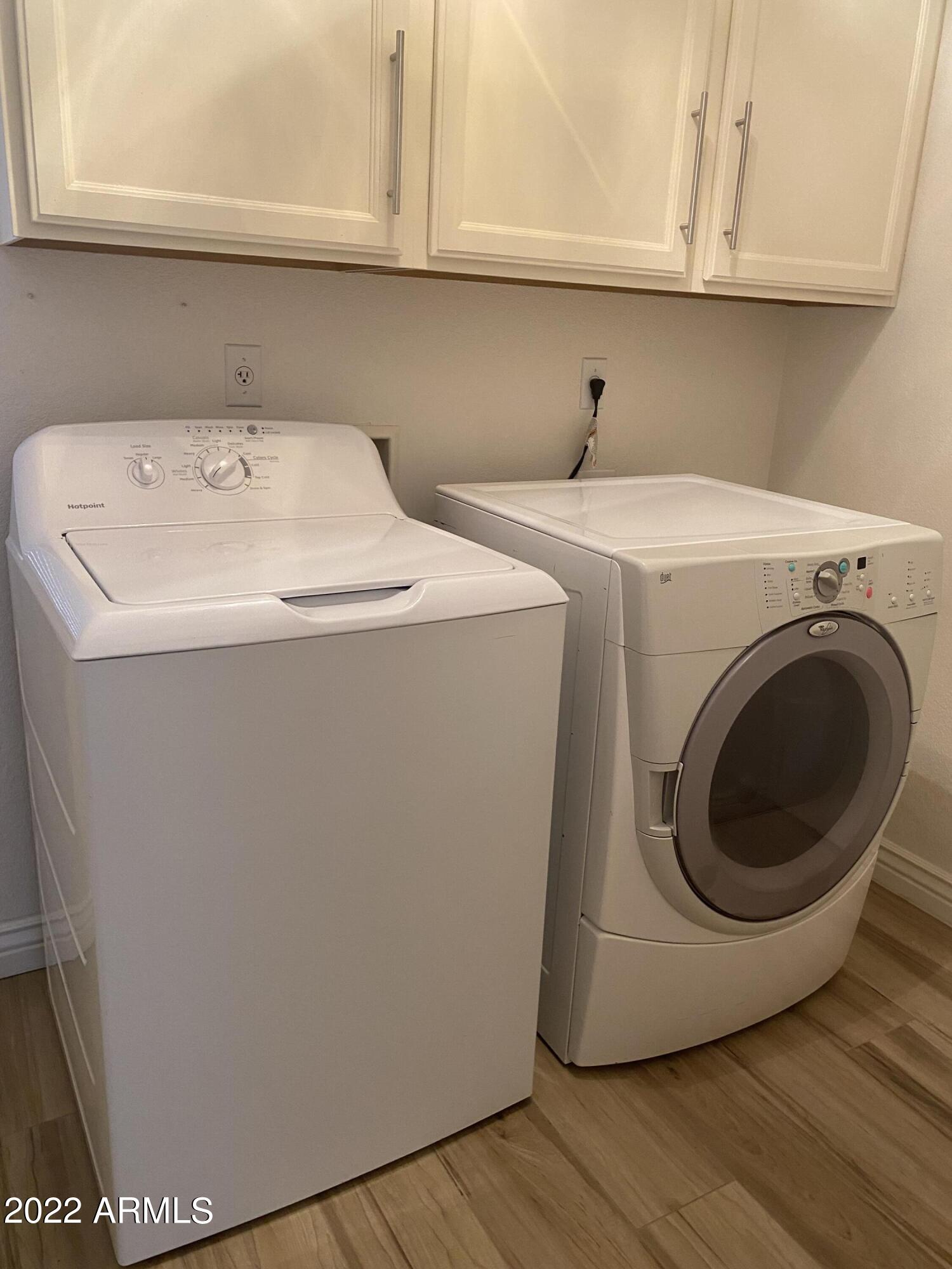 1013 West Sandra Terrace Phoenix, AZ 85023 - Photo 14 of 20 laundry (2)