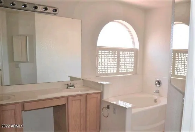 $2,350 | 1013 West Sandra Terrace, Phoenix, AZ 85023