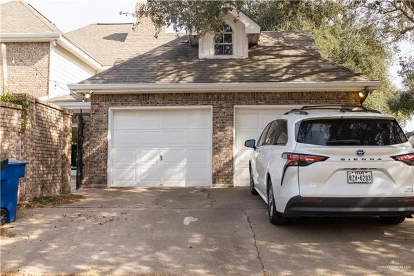 a view of parking area