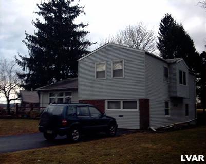 1954 Windsor Road Bethlehem, PA 18017 - Photo 2 of 8 Gallery Image 2