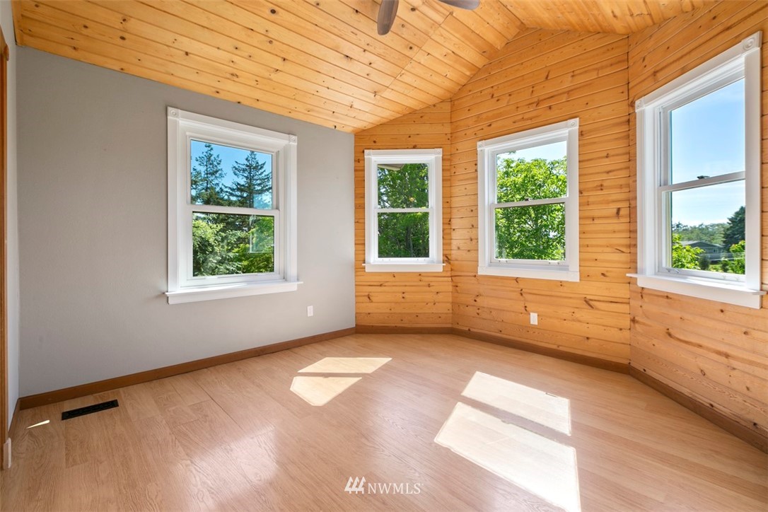 6042 Elder Road Ferndale, WA 98248 - Photo 11 of 25 Gallery Image 11