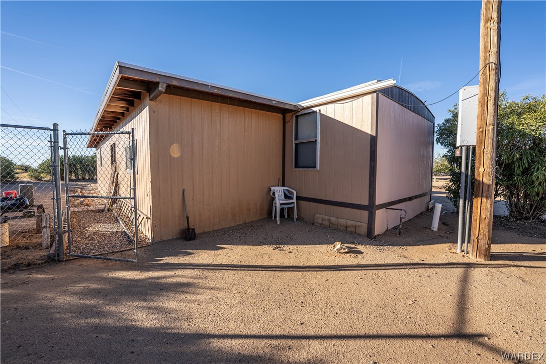 3560 Hideout Road Golden Valley, AZ 86413 - Photo 6 of 30