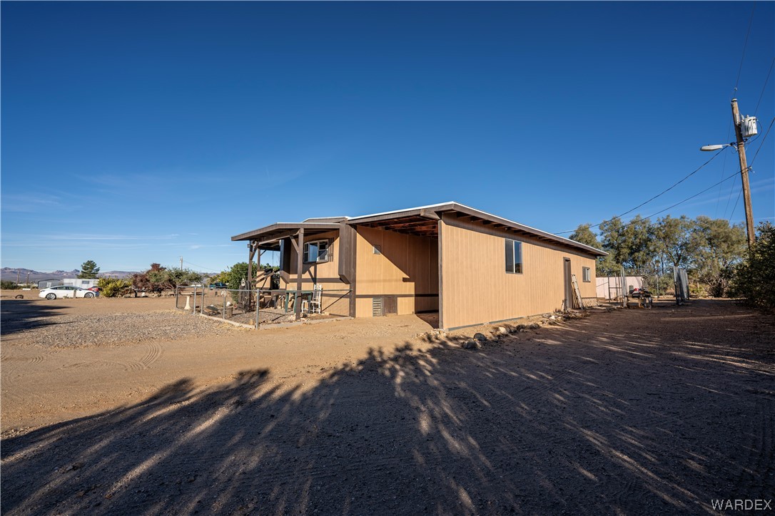 3560 Hideout Road Golden Valley, AZ 86413 - Photo 7 of 30