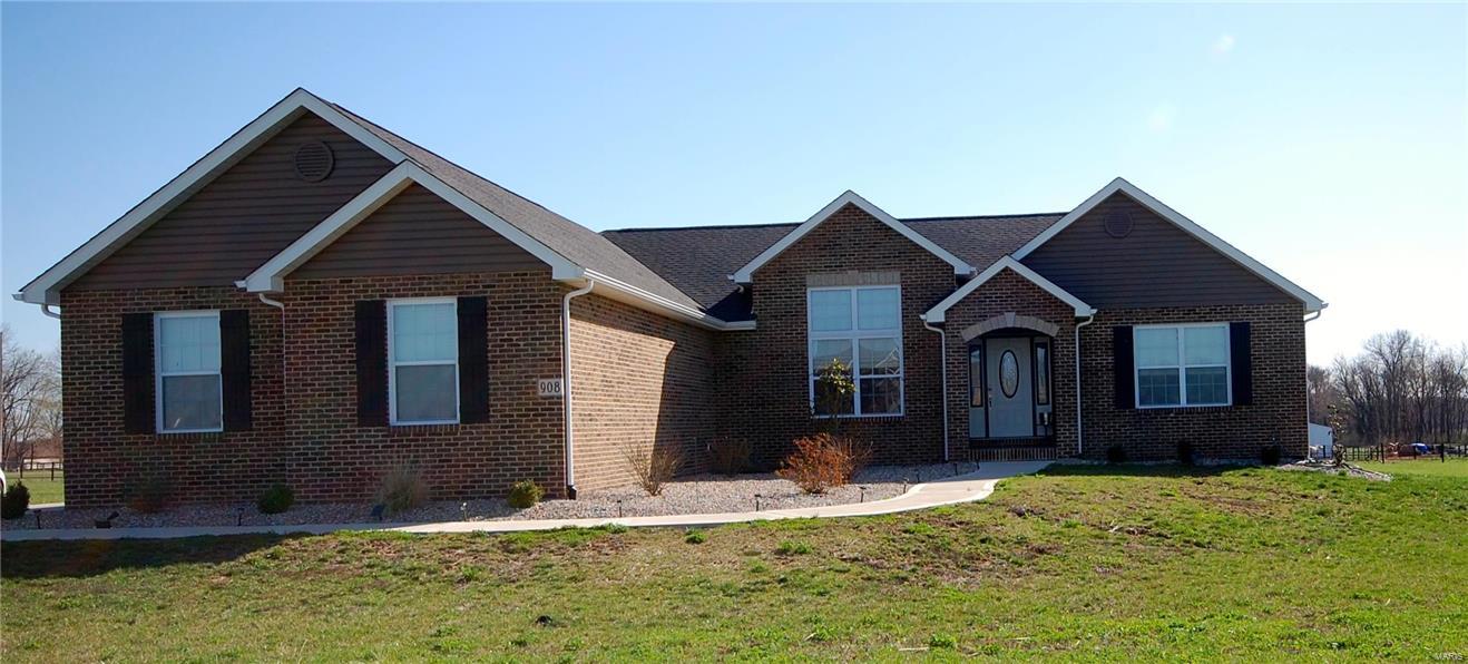 908 Silverview Lane Troy, IL 62294 - Photo 1 of 44 Gallery Image 1
