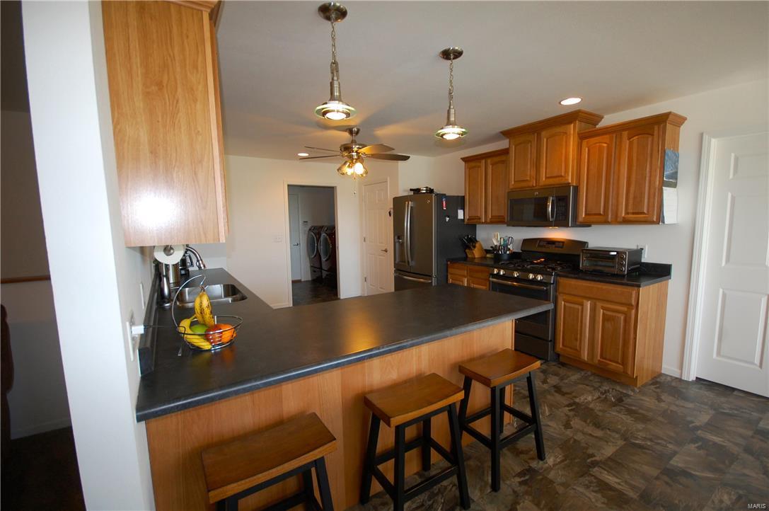 908 Silverview Lane Troy, IL 62294 - Photo 30 of 44 Gallery Image 30