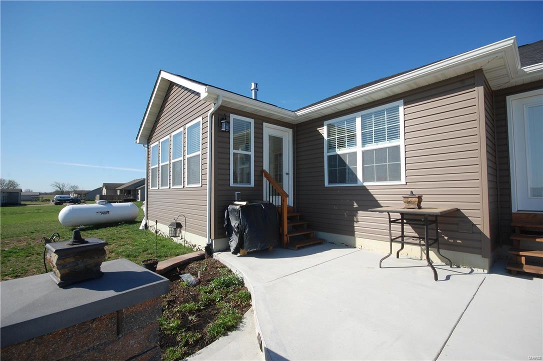 908 Silverview Lane Troy, IL 62294 - Photo 39 of 44 Gallery Image 39
