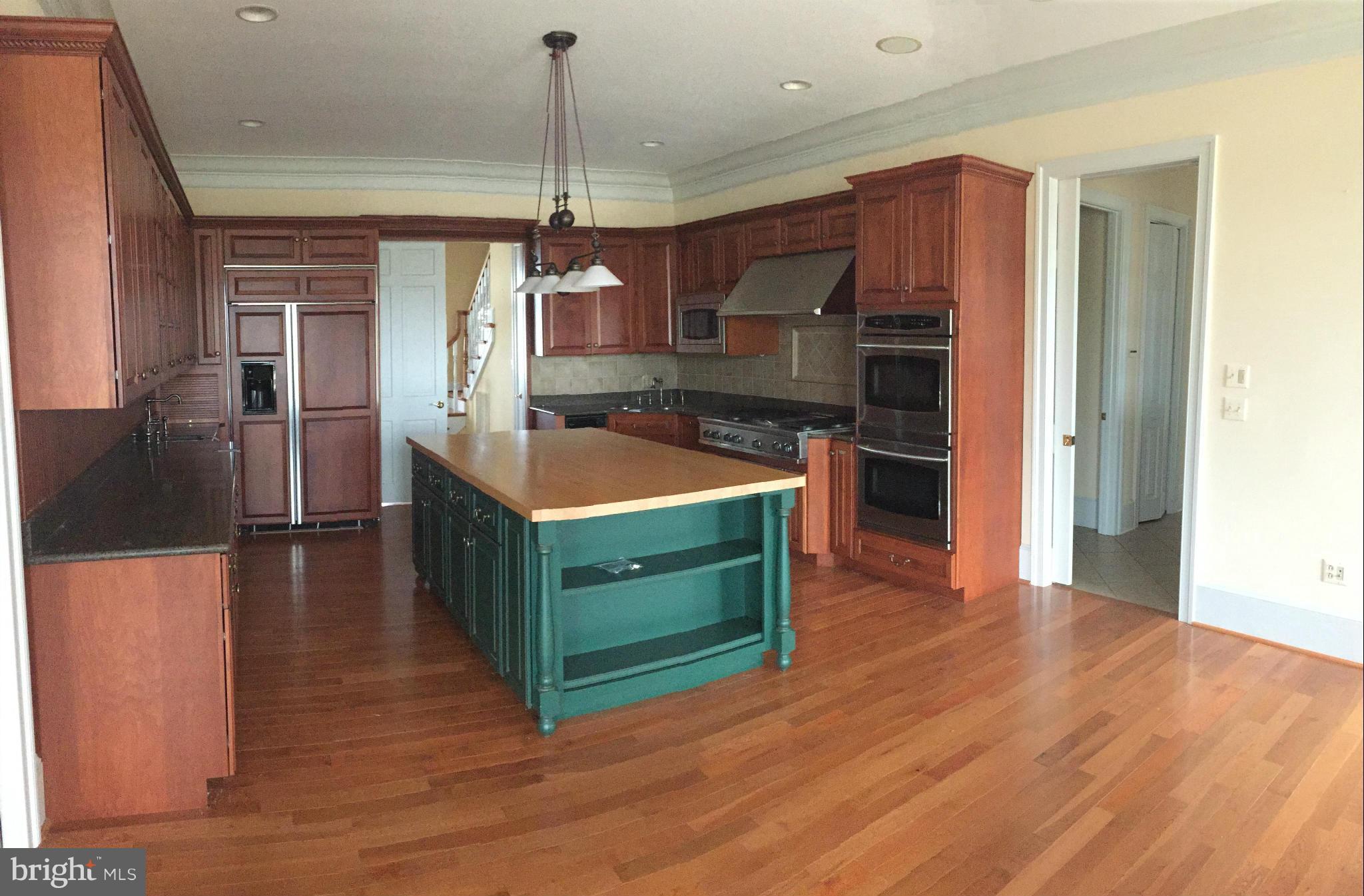 5247 Ragged Point Road Cambridge, MD 21613 - Photo 7 of 25 Kitchen