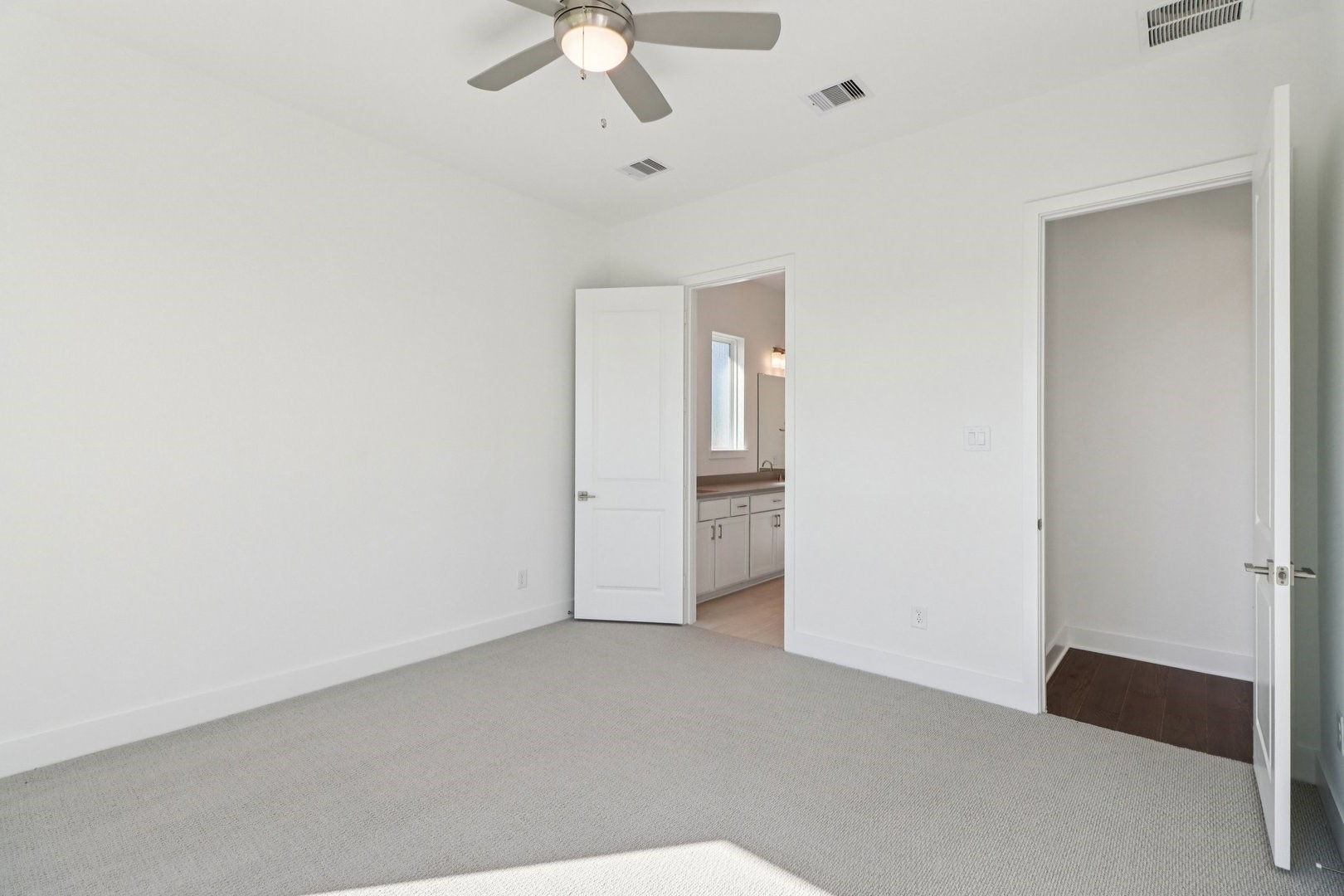 1322 Secret Grv Trail Tomball, TX 77375 - Photo 20 of 35 1322 Secret Grove Primary Room
