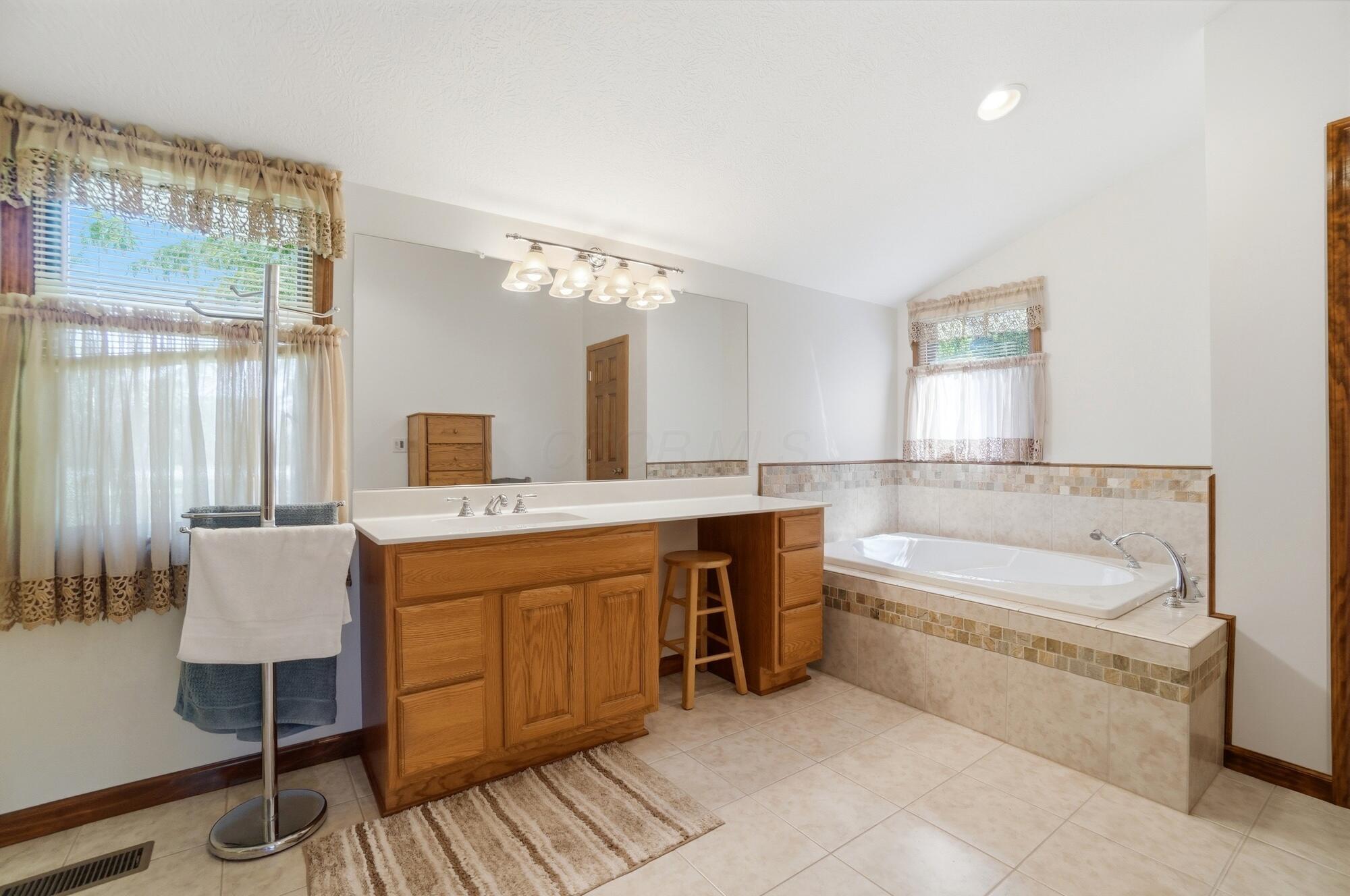 2262 Lewis Center Road Lewis Center, OH 43035 - Photo 29 of 69 033