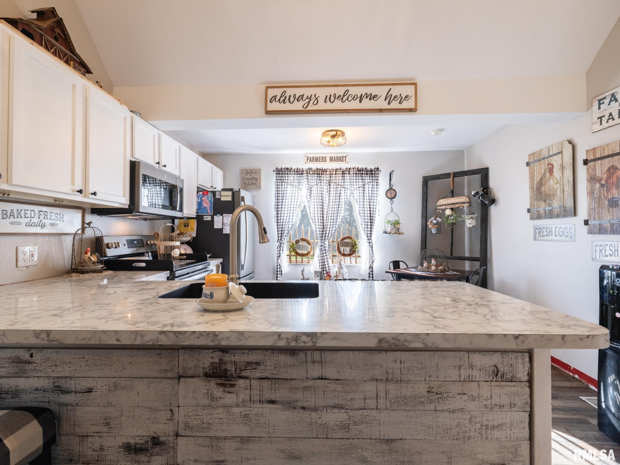 159 South Cedar Street Farmington, IL 61531 - Photo 21 of 56