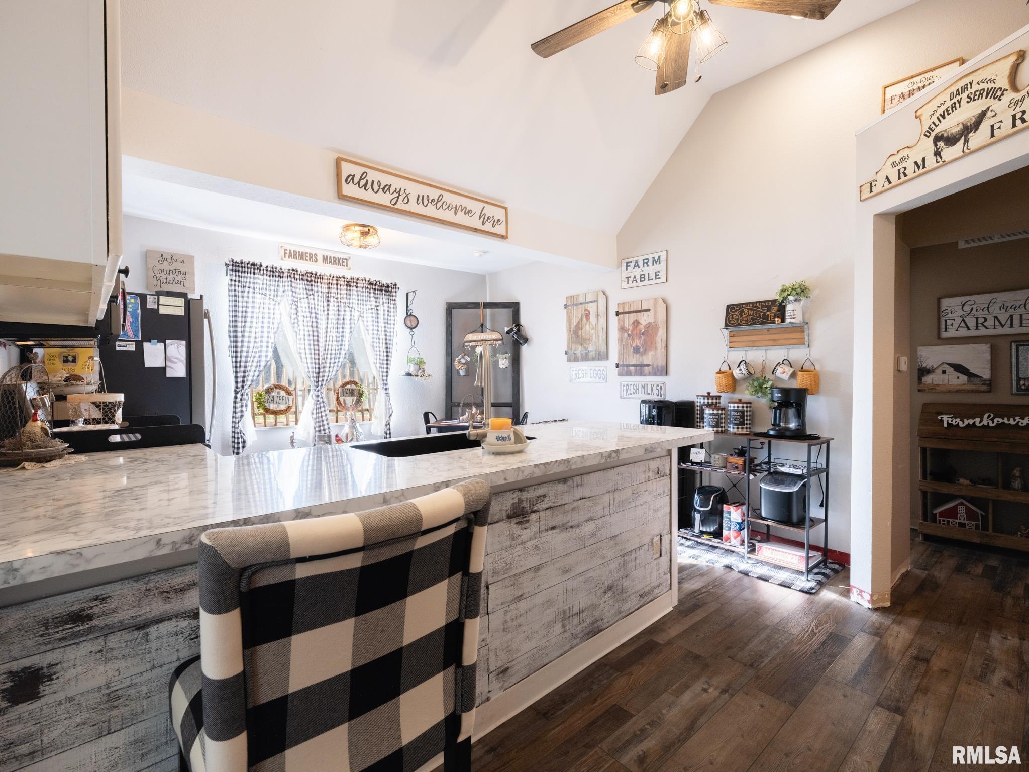 159 South Cedar Street Farmington, IL 61531 - Photo 22 of 56