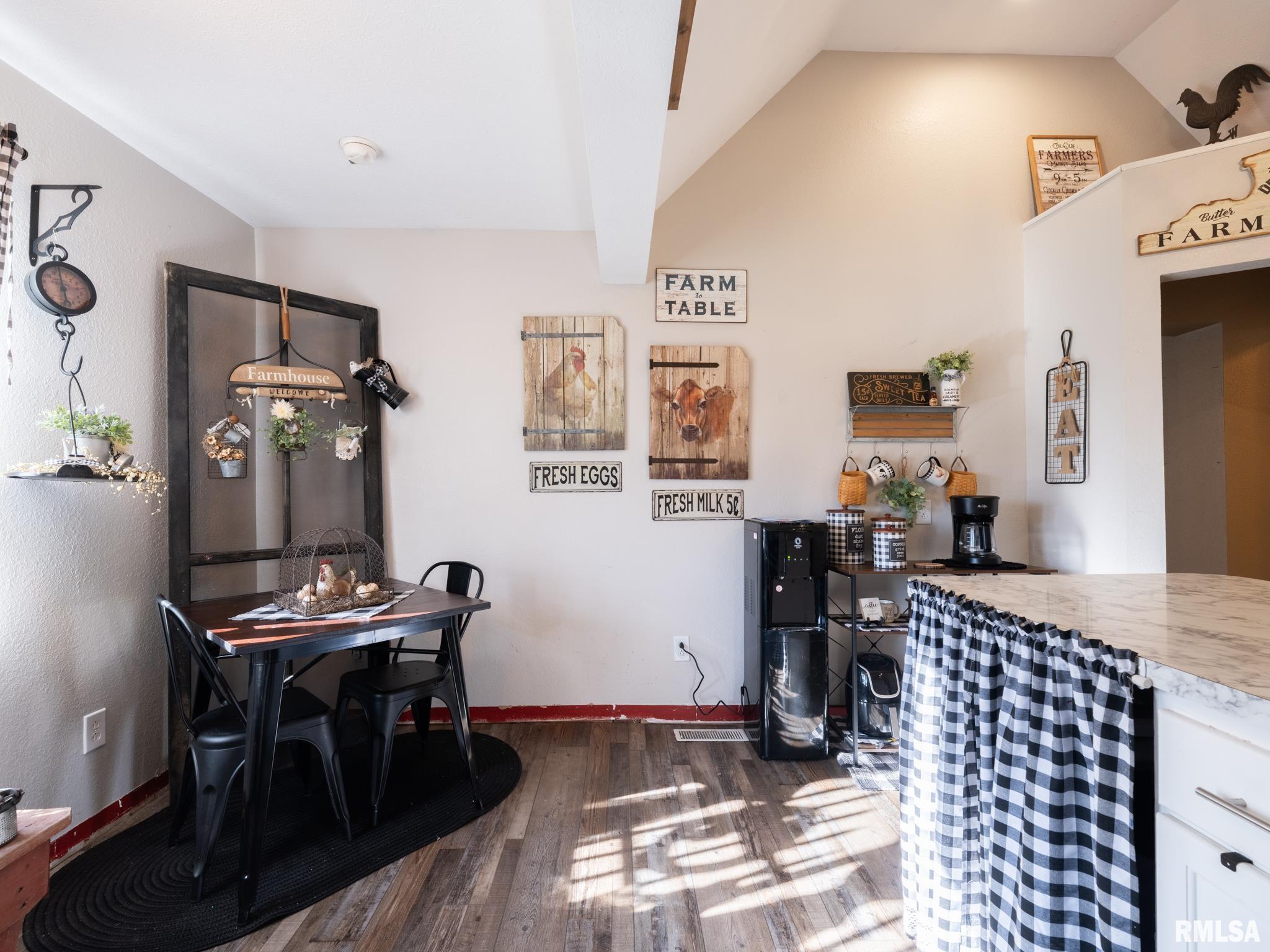 159 South Cedar Street Farmington, IL 61531 - Photo 28 of 56