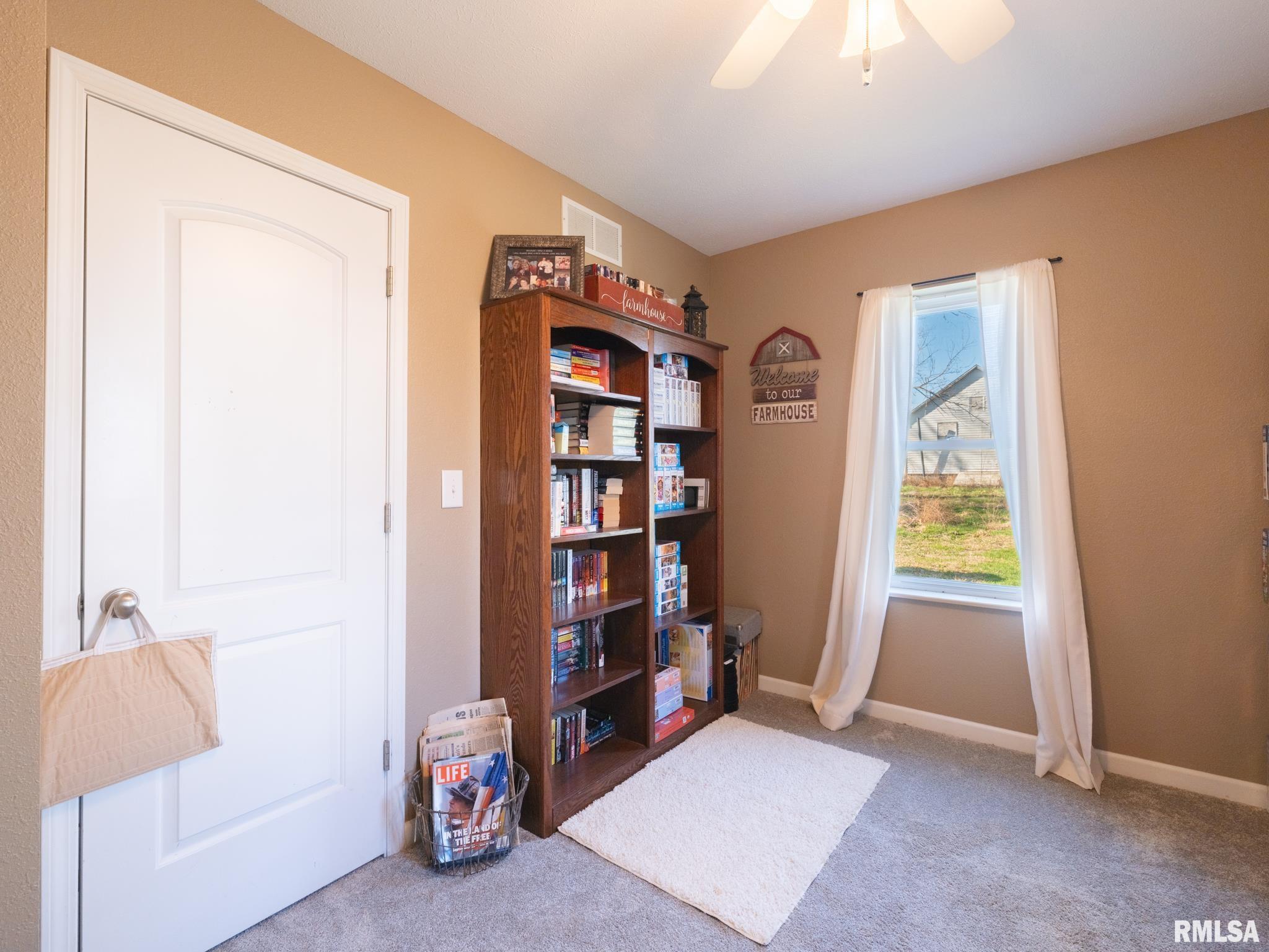 159 South Cedar Street Farmington, IL 61531 - Photo 39 of 56