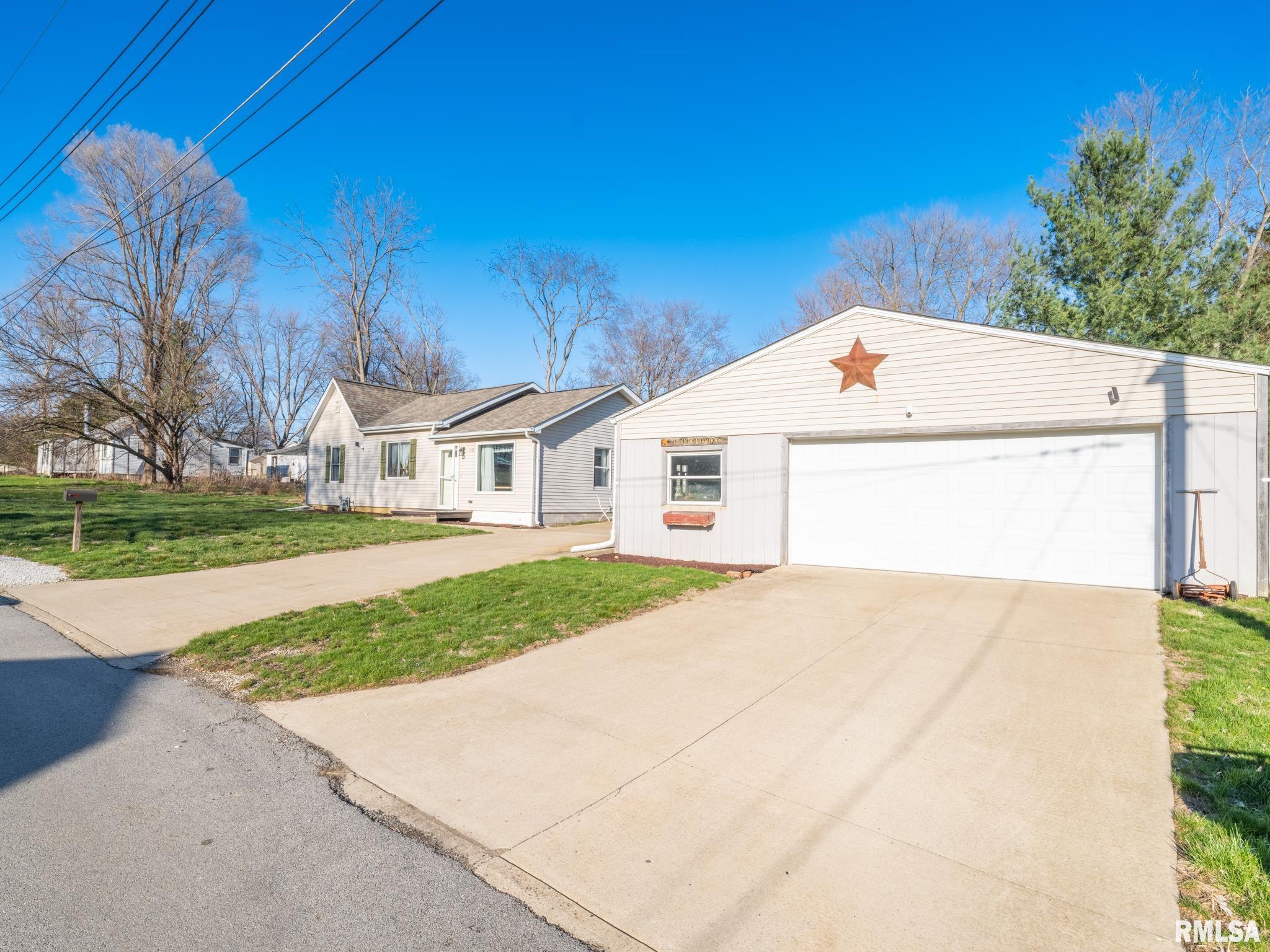159 South Cedar Street Farmington, IL 61531 - Photo 5 of 56