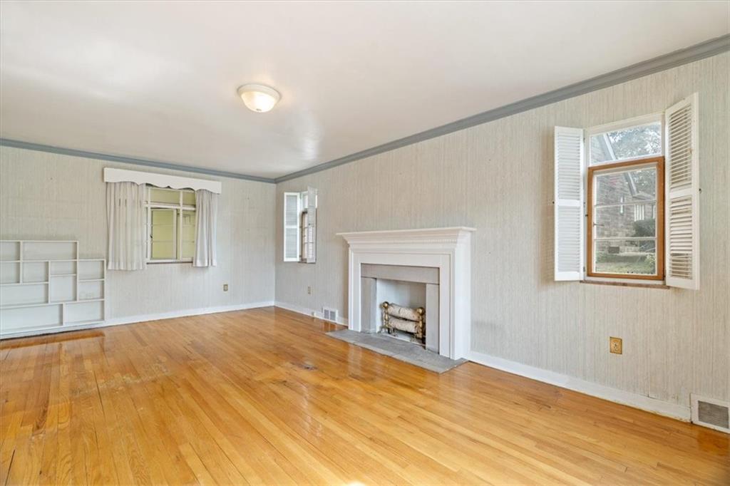 11223 Frankstown Road Pittsburgh, PA 15235 - Photo 4 of 33 Gallery Image 4