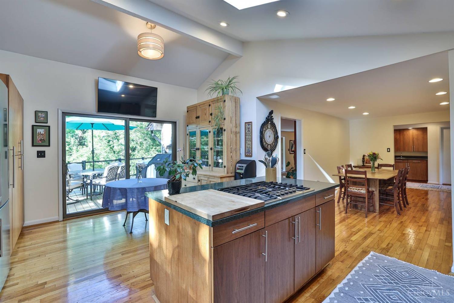 7605 Demar Road Cincinnati, OH 45243 - Photo 17 of 71 Gallery Image 17