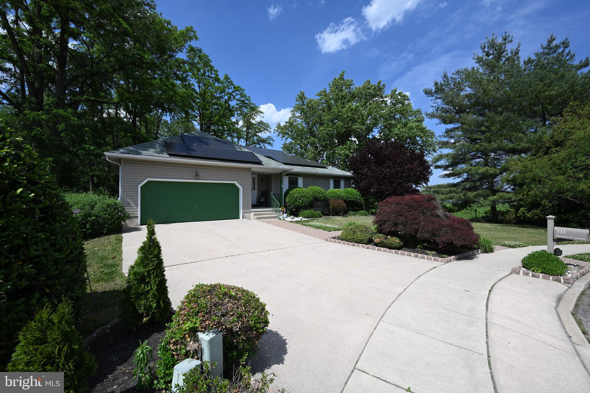 111 Jason Court Delran, NJ 08075 - Photo 2 of 15