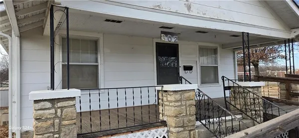 $149,000 | 302 12th Street, Osawatomie, KS 66064