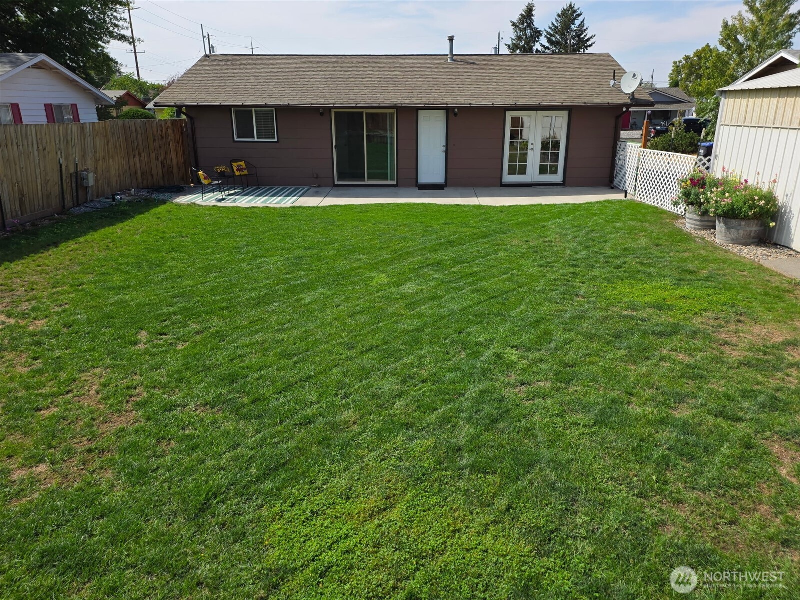 618 Cardinal Drive Walla Walla, WA 99362 - Photo 29 of 31 a view of a house with a yard
