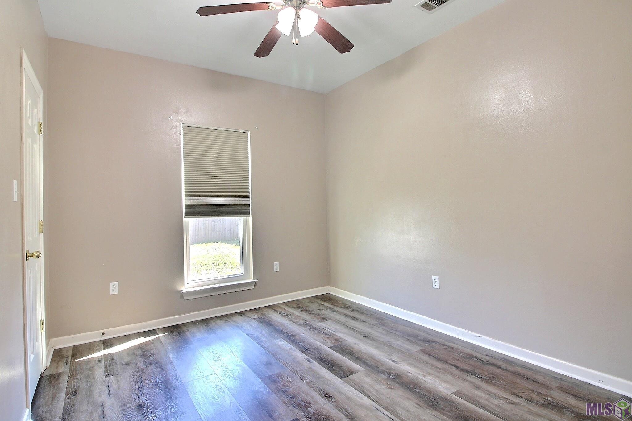 5565 Ducros Drive Baton Rouge, LA 70820 - Photo 11 of 17
