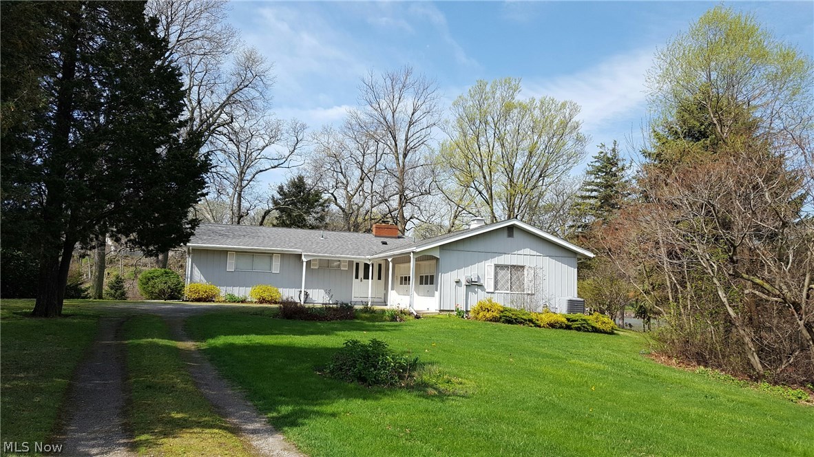 4410 Beach Club Road Port Clinton, OH 43452 - Photo 7 of 22 Gallery Image 7
