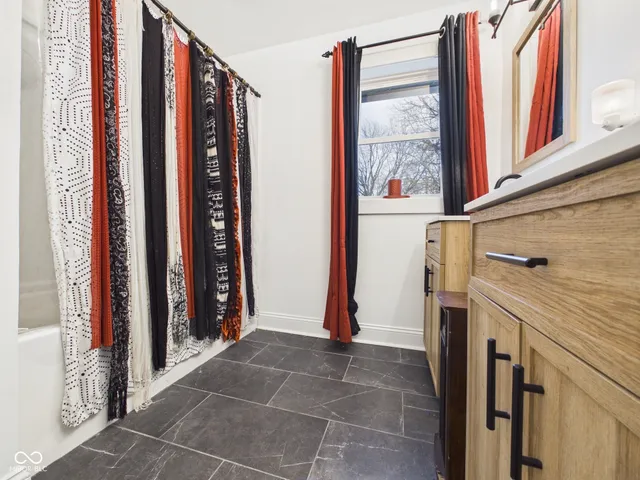 $280,000 | 8480 South Honey Creek Road, Muncie, IN 47302