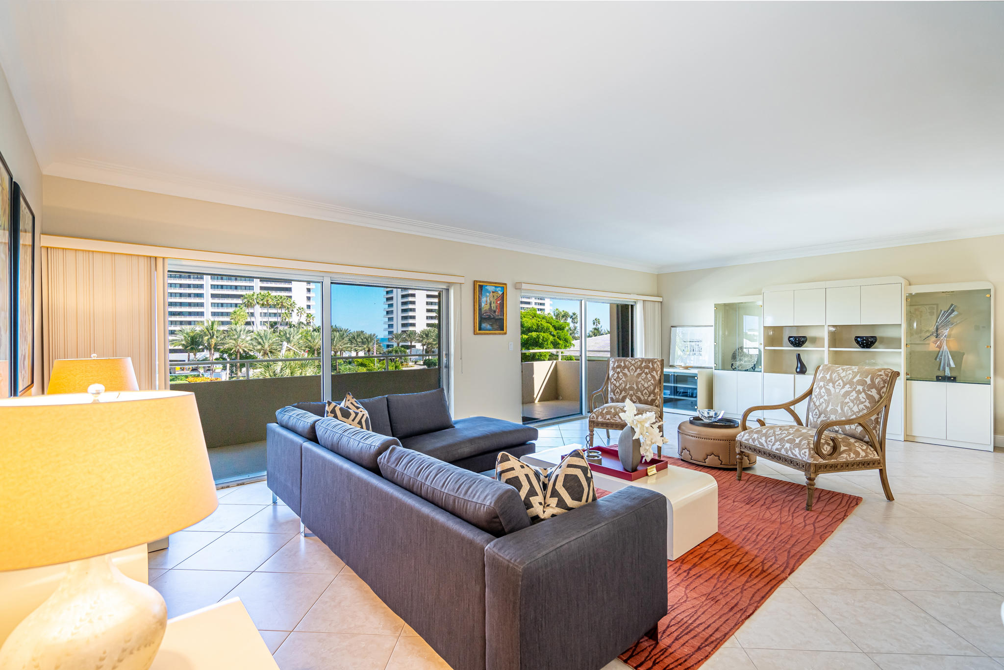 1299 South Ocean Boulevard, Unit F7 Boca Raton, FL 33432 - Photo 13 of 50 Living Room