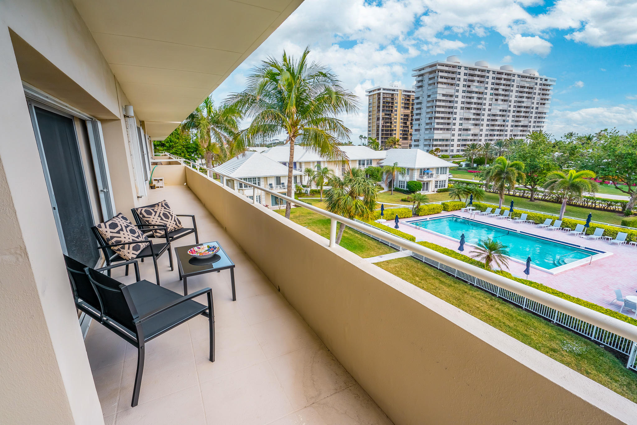 1299 South Ocean Boulevard, Unit F7 Boca Raton, FL 33432 - Photo 15 of 50 Large Patio
