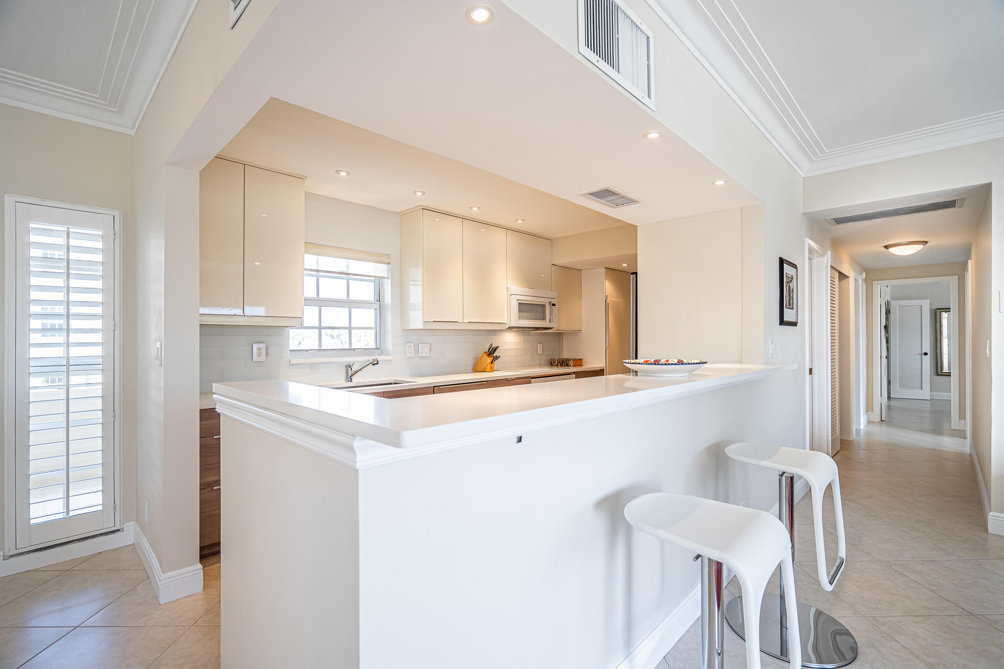 1299 South Ocean Boulevard, Unit F7 Boca Raton, FL 33432 - Photo 17 of 50 Kitchen