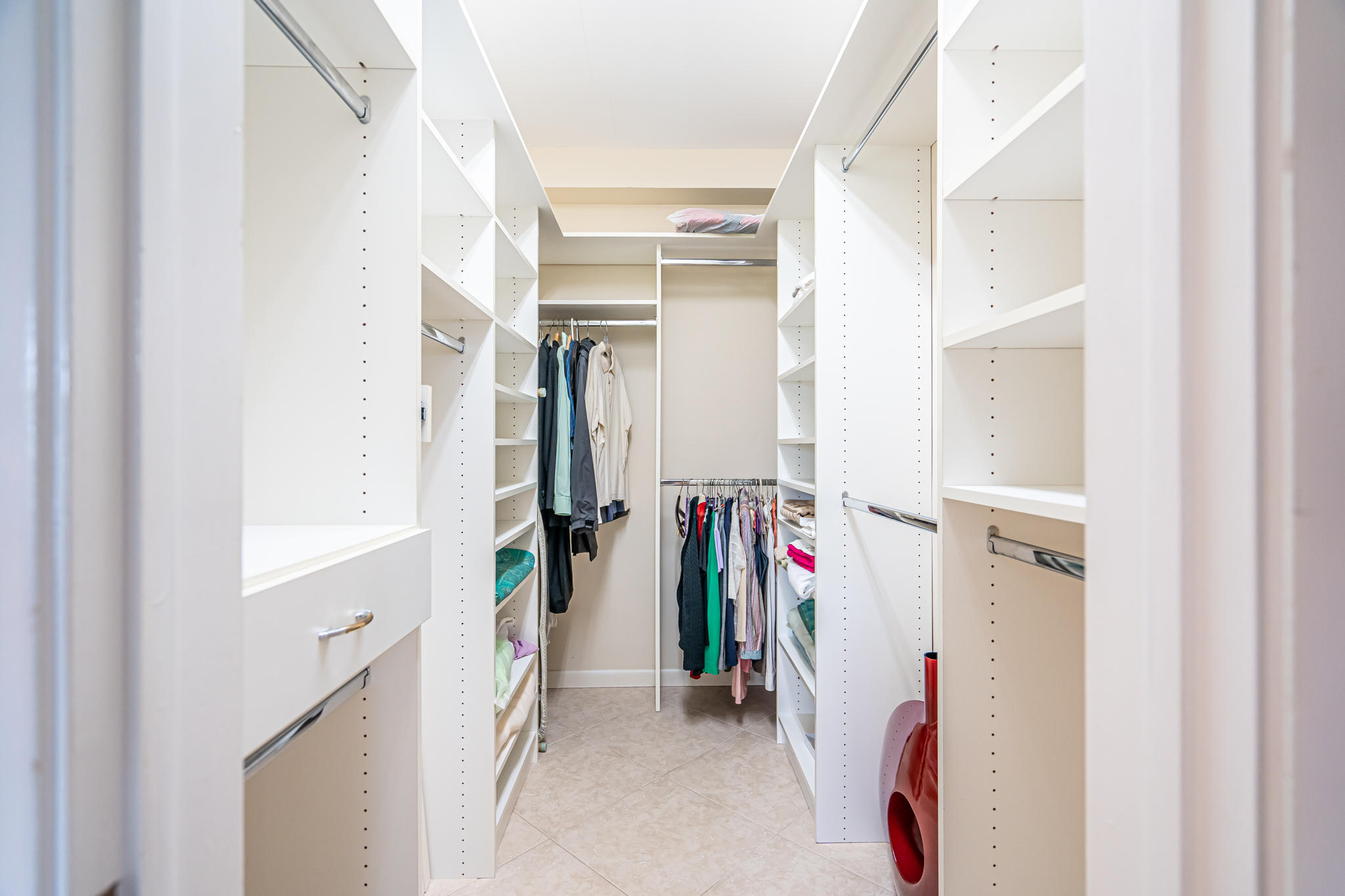 1299 South Ocean Boulevard, Unit F7 Boca Raton, FL 33432 - Photo 24 of 50 Master walk in closet