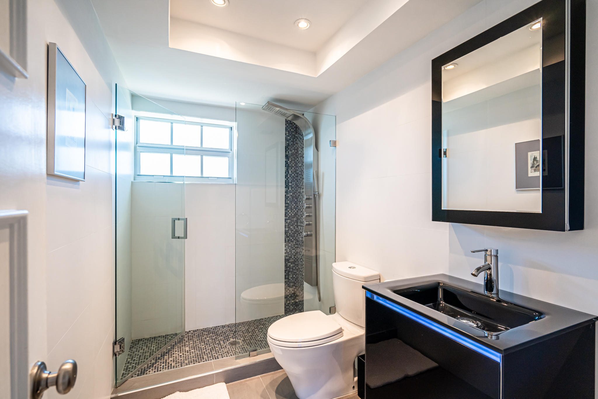 1299 South Ocean Boulevard, Unit F7 Boca Raton, FL 33432 - Photo 30 of 50 2nd Bathroom