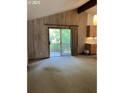 14037 Southeast Rust Way Damascus, OR 97089 - Photo 7 of 22 Family Room