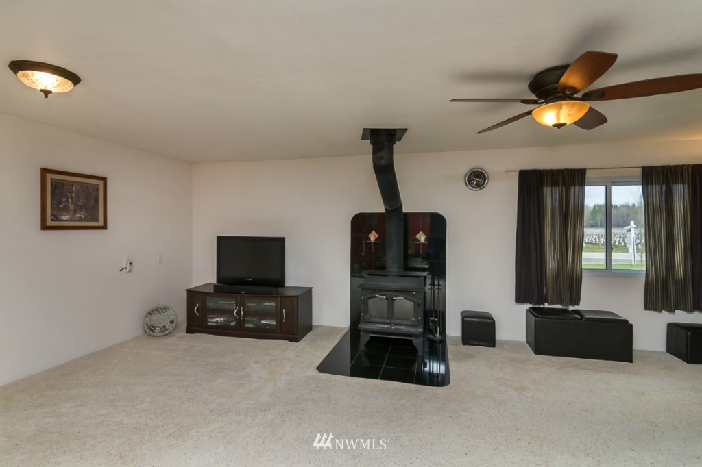 1617 Halverstick Road Lynden, WA 98264 - Photo 5 of 25