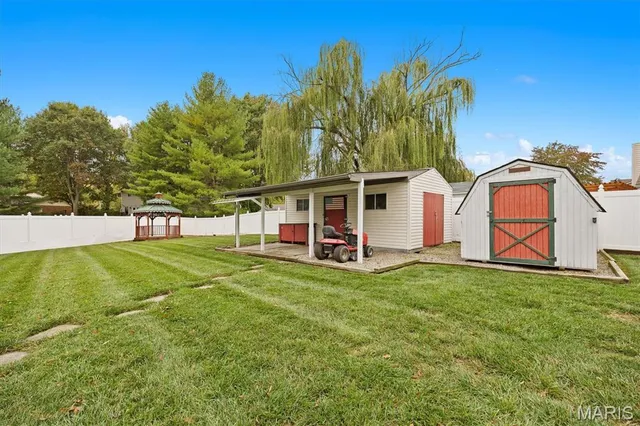 $349,900 | 939 Dere Bere Drive, Mascoutah, IL 62258