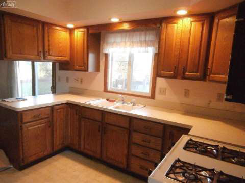 1430 House Road North Webberville, MI 48892 - Photo 7 of 14 20452561-6.JPG